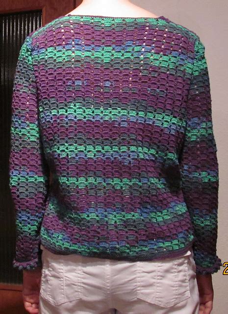 Ravelry: Häkeljacke im Stil von Chanel pattern by Für Sie